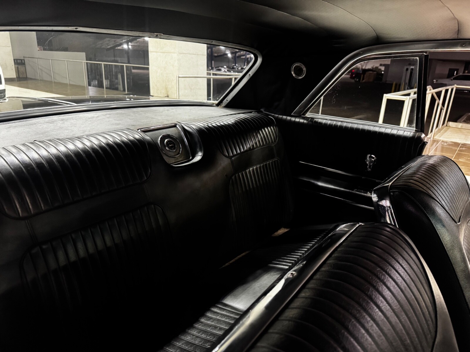 Chevrolet-Impala-1964-Coupe-24