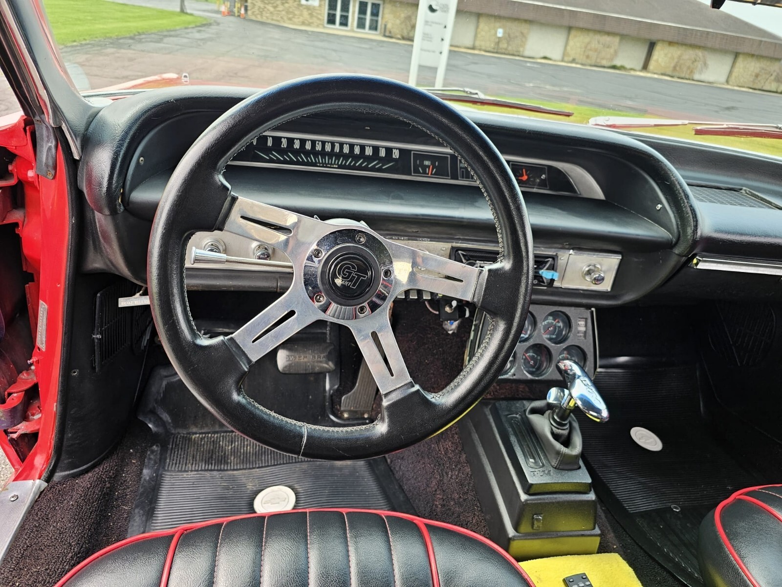 Chevrolet-Impala-1964-Sedan-13
