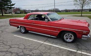 Chevrolet-Impala-1964-Sedan-4