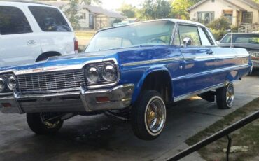 Chevrolet-Impala-1964-blue-3