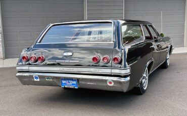 Chevrolet-Impala-1965-Wagon-10
