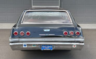Chevrolet-Impala-1965-Wagon-11