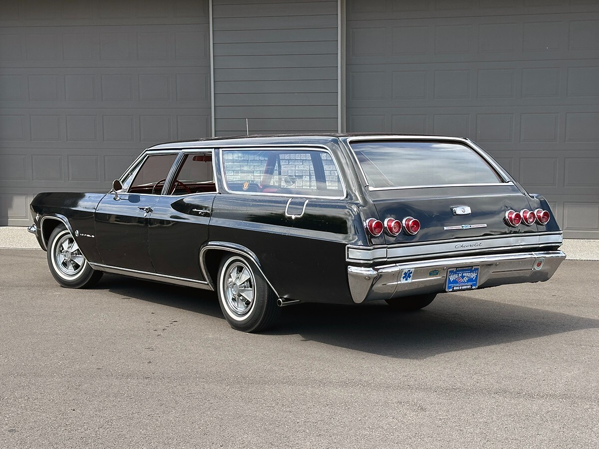 Chevrolet-Impala-1965-Wagon-4