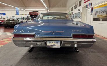 Chevrolet-Impala-1966-13