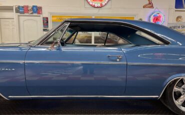 Chevrolet-Impala-1966-19