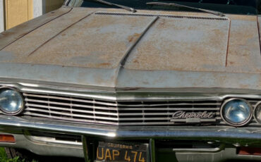 Chevrolet-Impala-1966-2