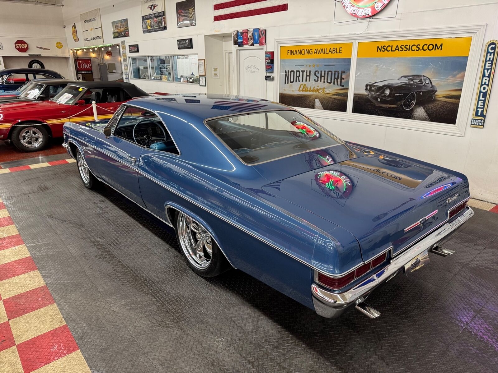 Chevrolet-Impala-1966-2