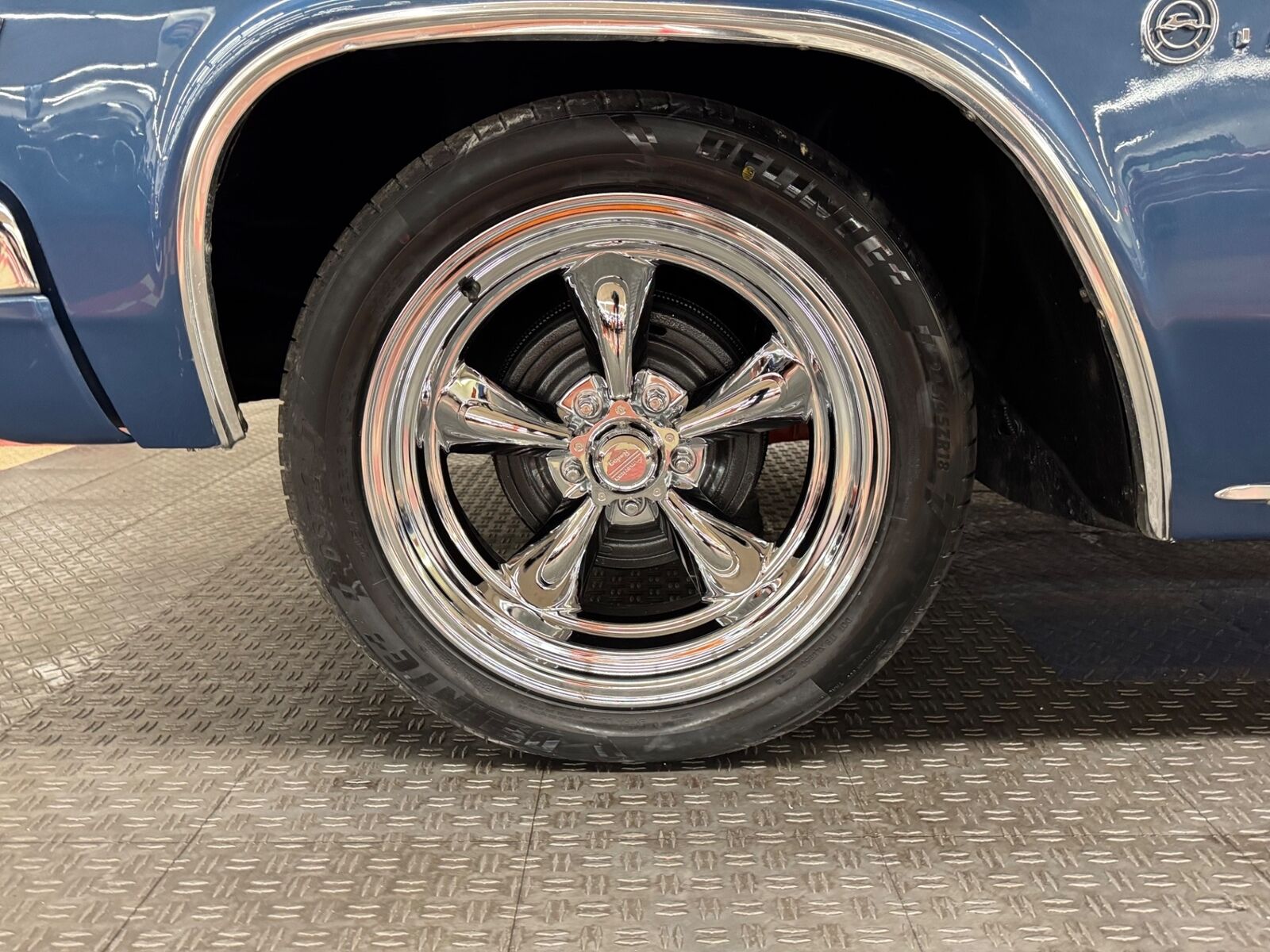 Chevrolet-Impala-1966-22