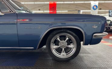 Chevrolet-Impala-1966-27