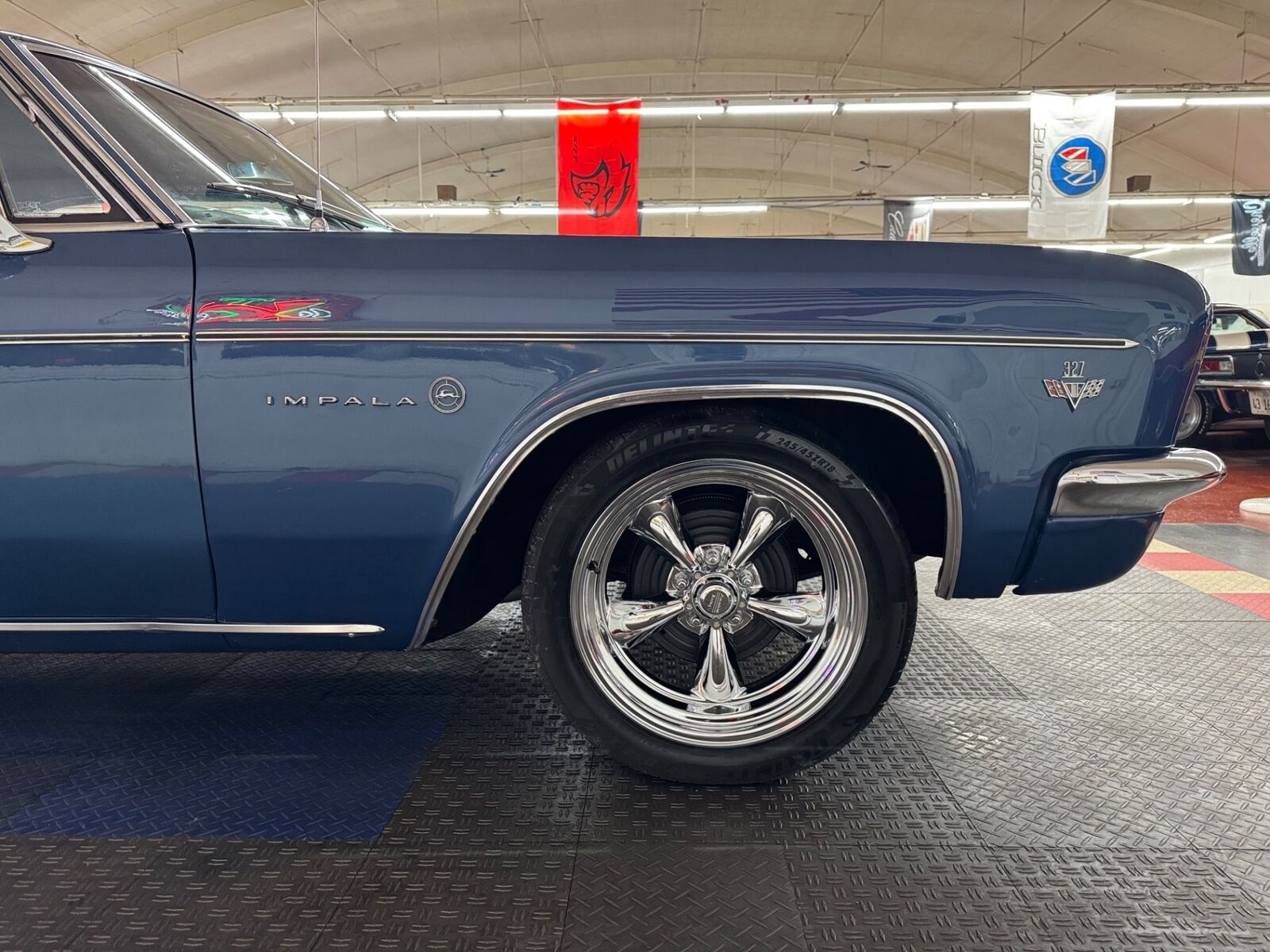 Chevrolet-Impala-1966-27