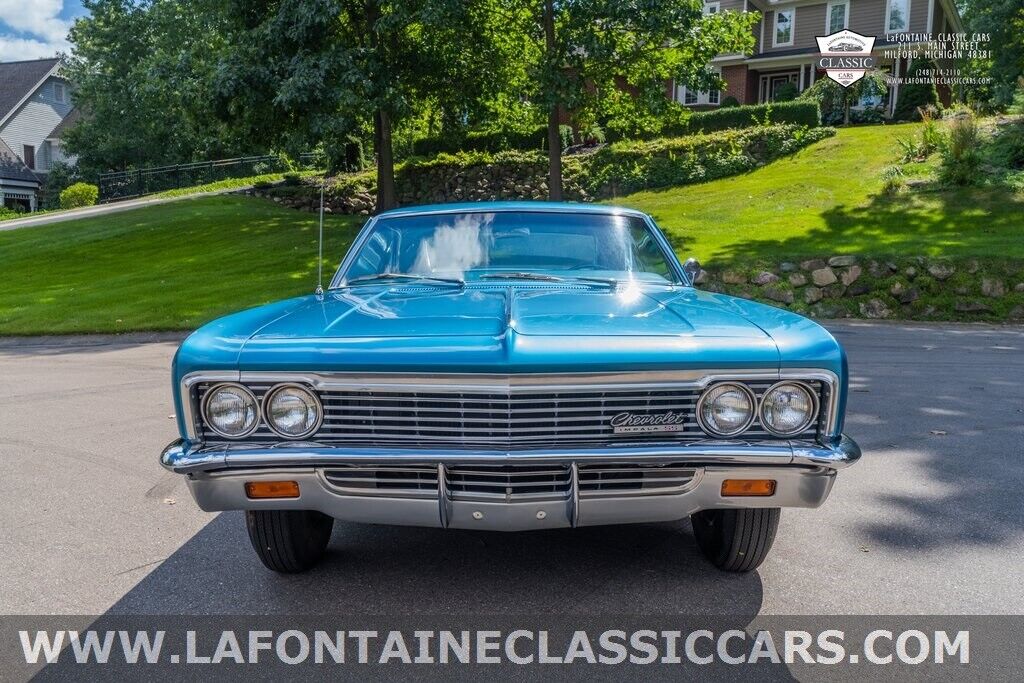 Chevrolet-Impala-1966-2D-Coupe-14