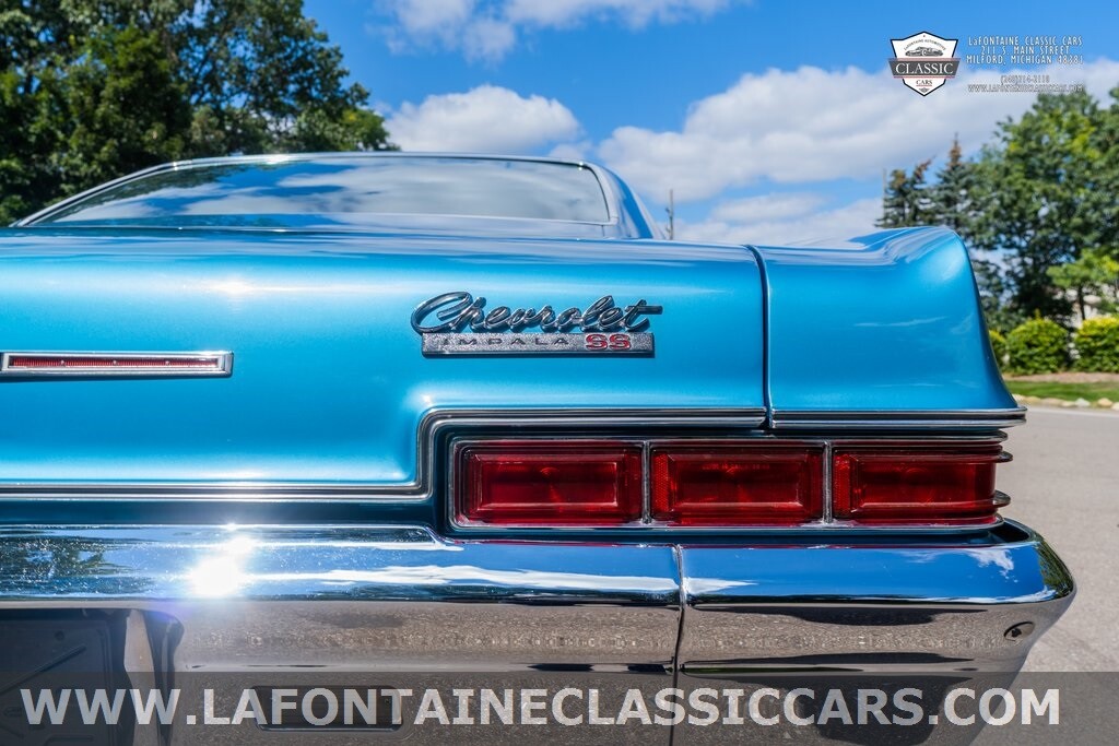 Chevrolet-Impala-1966-2D-Coupe-29
