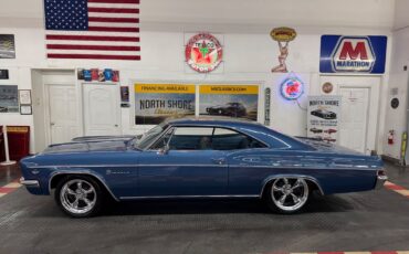 Chevrolet-Impala-1966-3