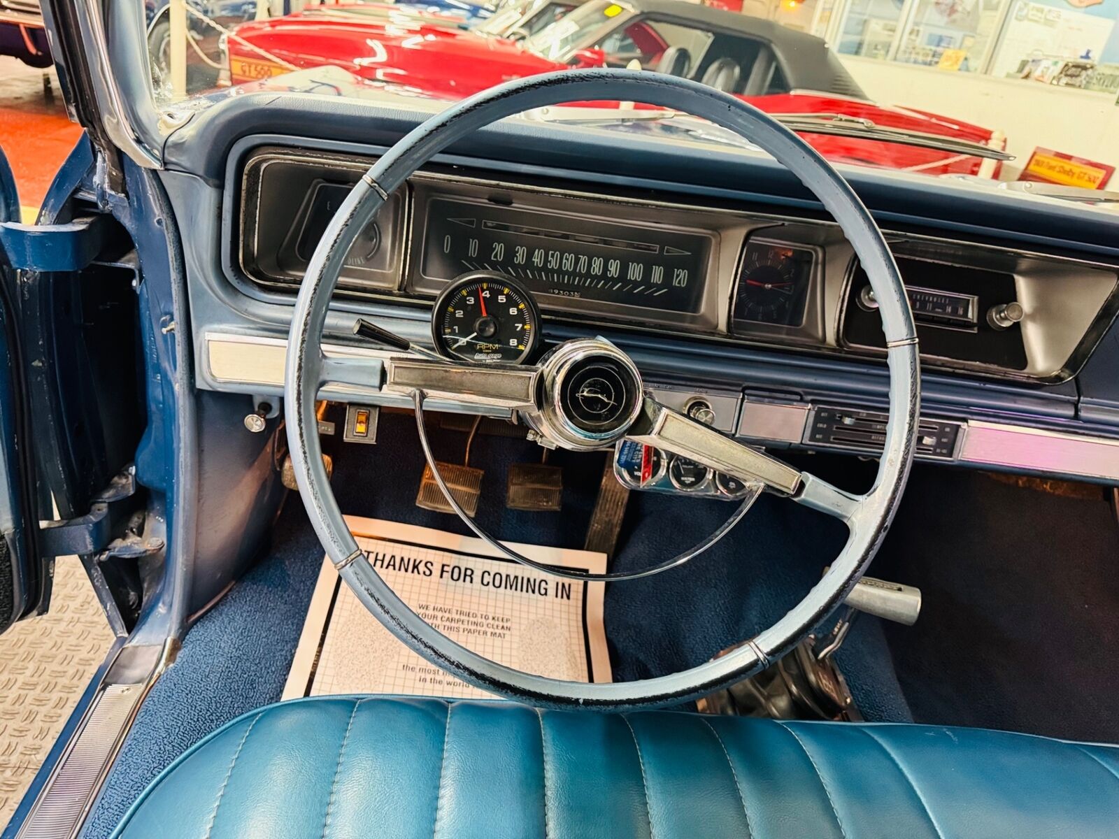 Chevrolet-Impala-1966-31