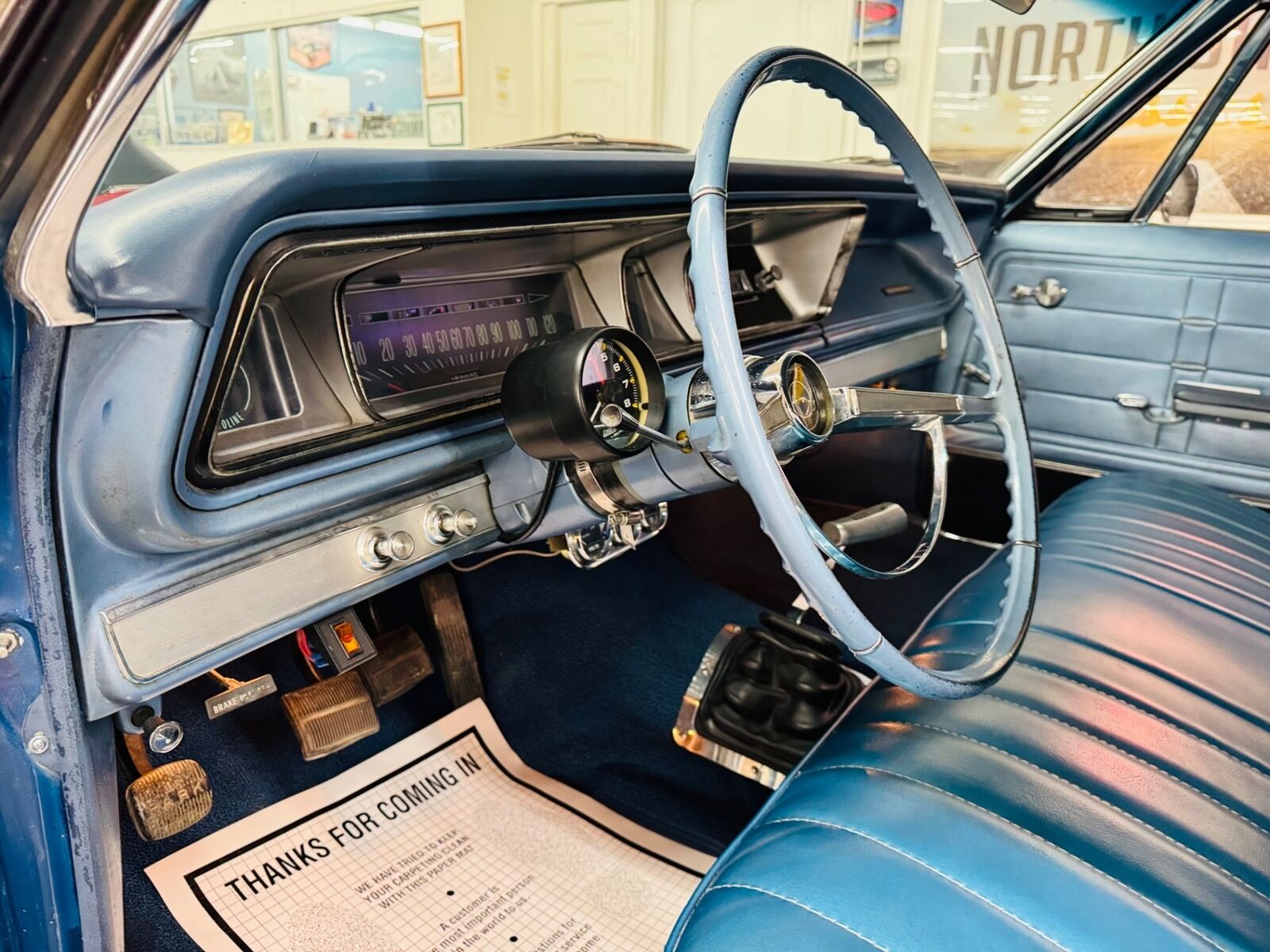 Chevrolet-Impala-1966-33