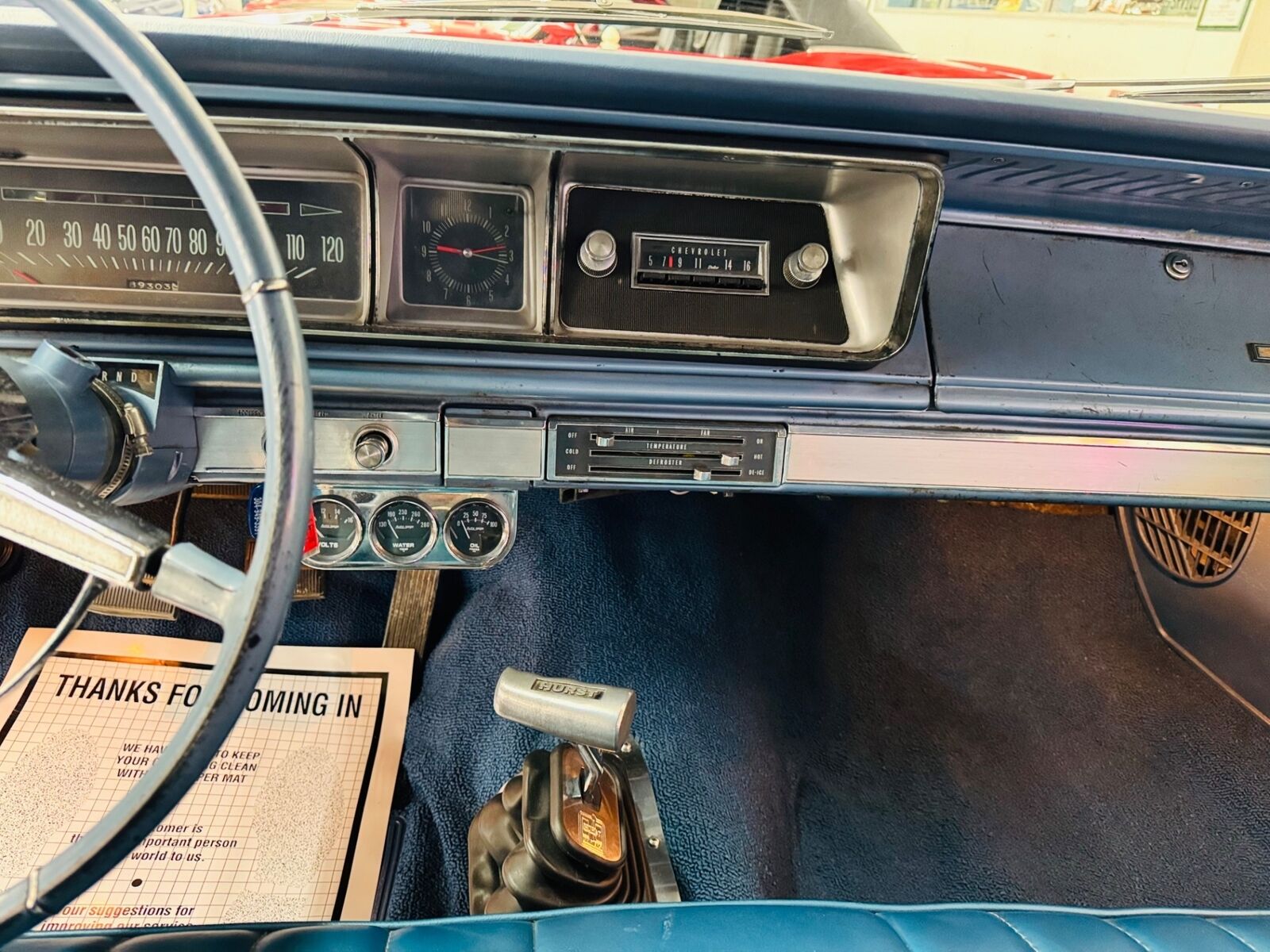 Chevrolet-Impala-1966-37