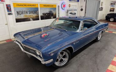 Chevrolet-Impala-1966