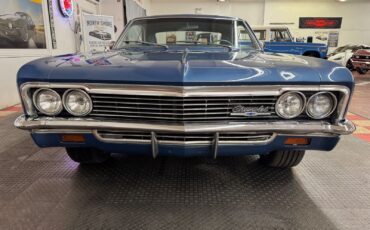 Chevrolet-Impala-1966-6