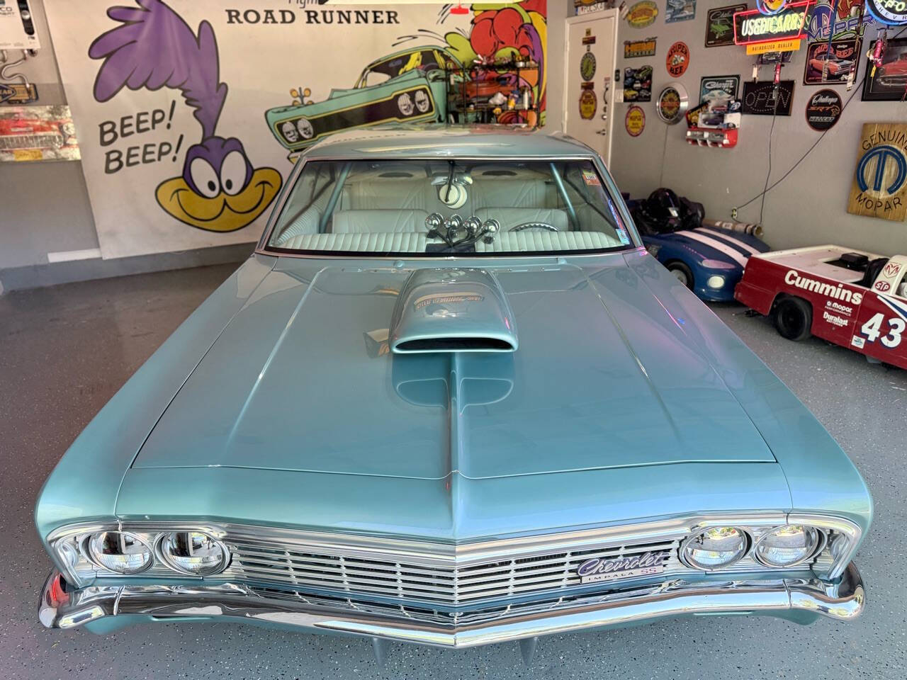 Chevrolet-Impala-1966-Coupe-10