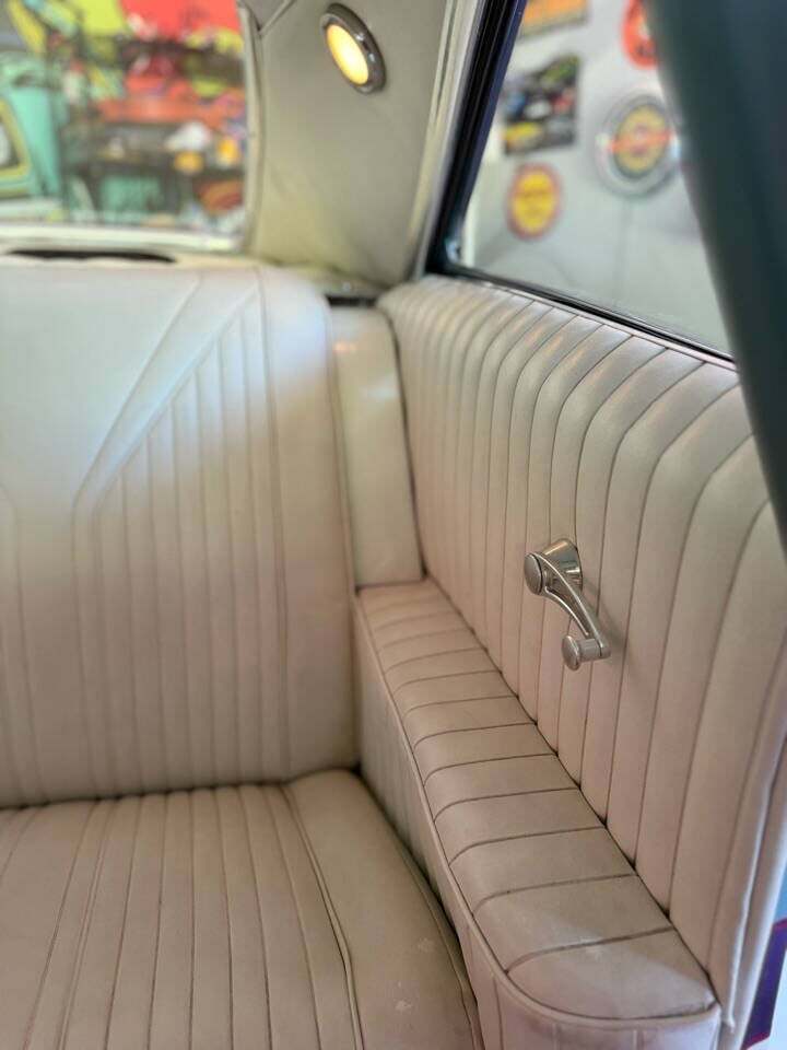 Chevrolet-Impala-1966-Coupe-34