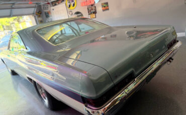 Chevrolet-Impala-1966-Coupe-5