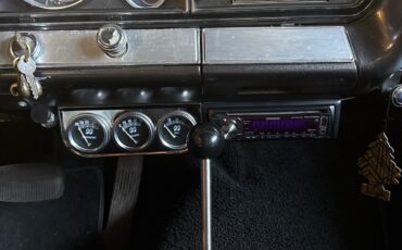 Chevrolet-Impala-1967-14