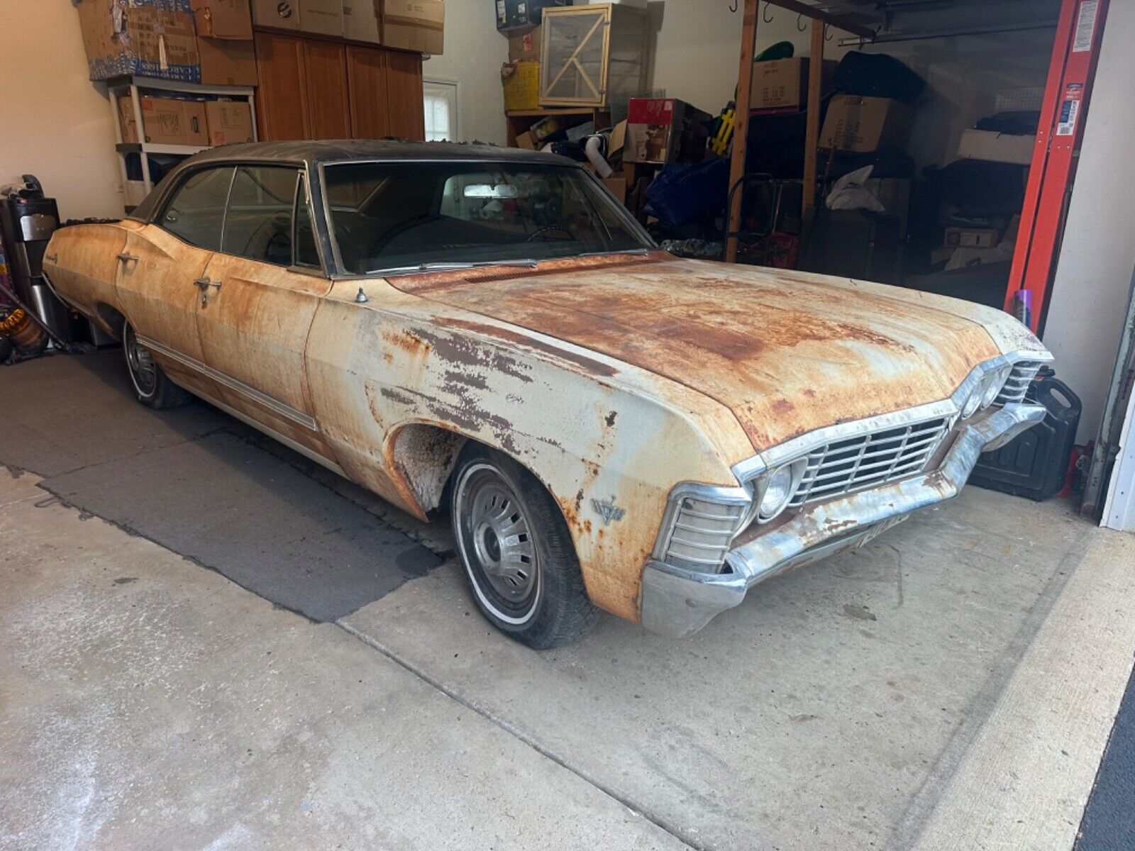 Chevrolet-Impala-1967-Sedan-1