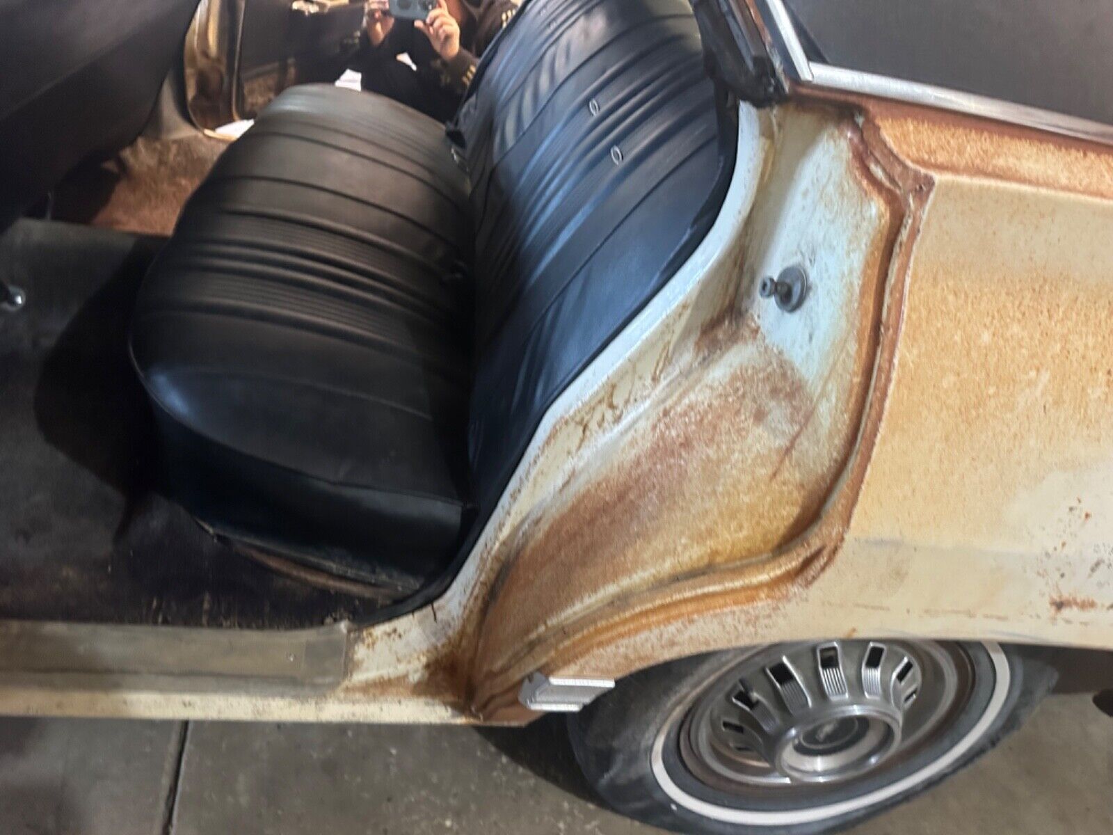 Chevrolet-Impala-1967-Sedan-11