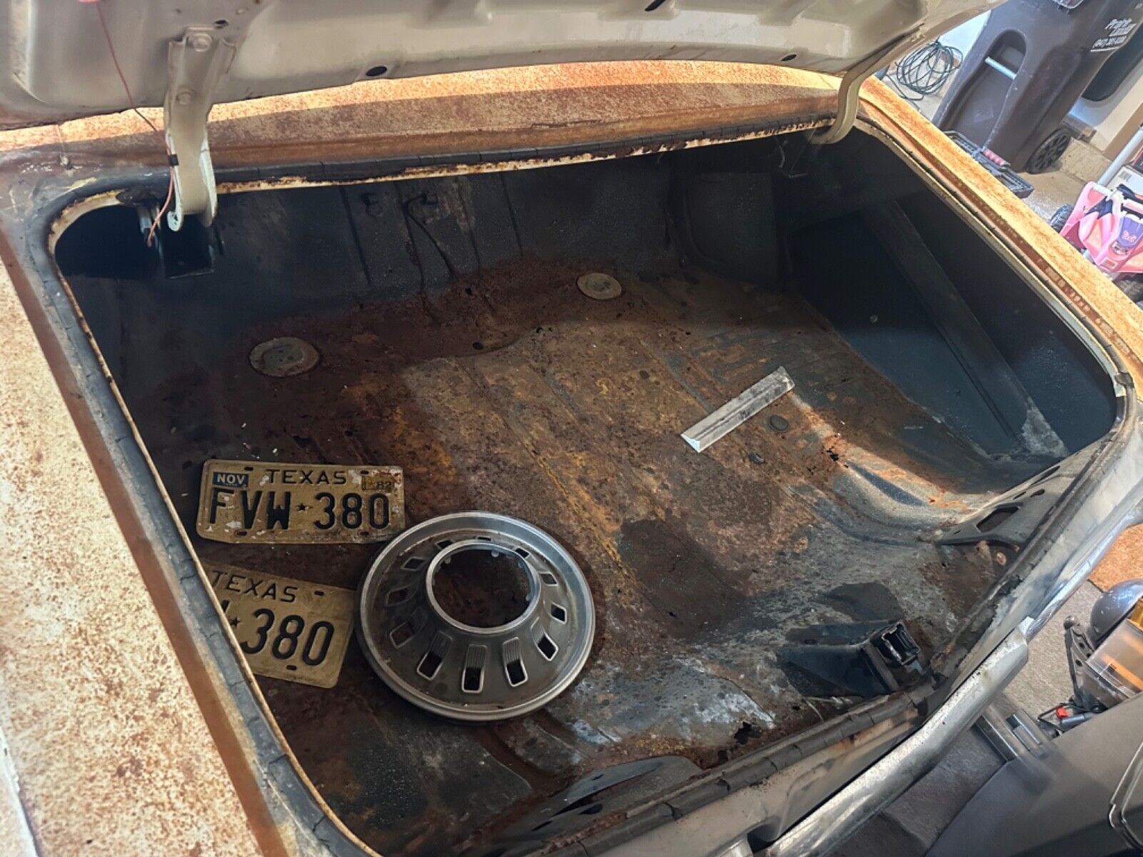 Chevrolet-Impala-1967-Sedan-13