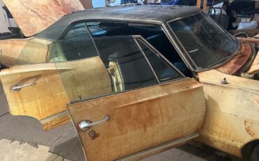 Chevrolet-Impala-1967-Sedan-15