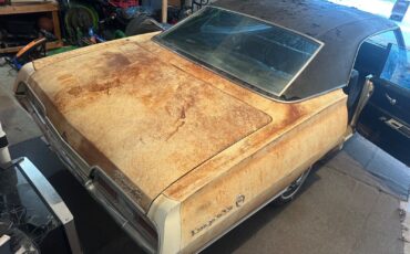 Chevrolet-Impala-1967-Sedan-2