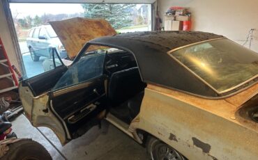 Chevrolet-Impala-1967-Sedan-27