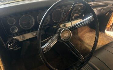 Chevrolet-Impala-1967-Sedan-29