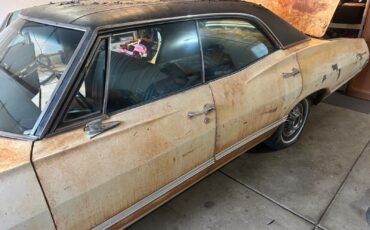 Chevrolet-Impala-1967-Sedan-30