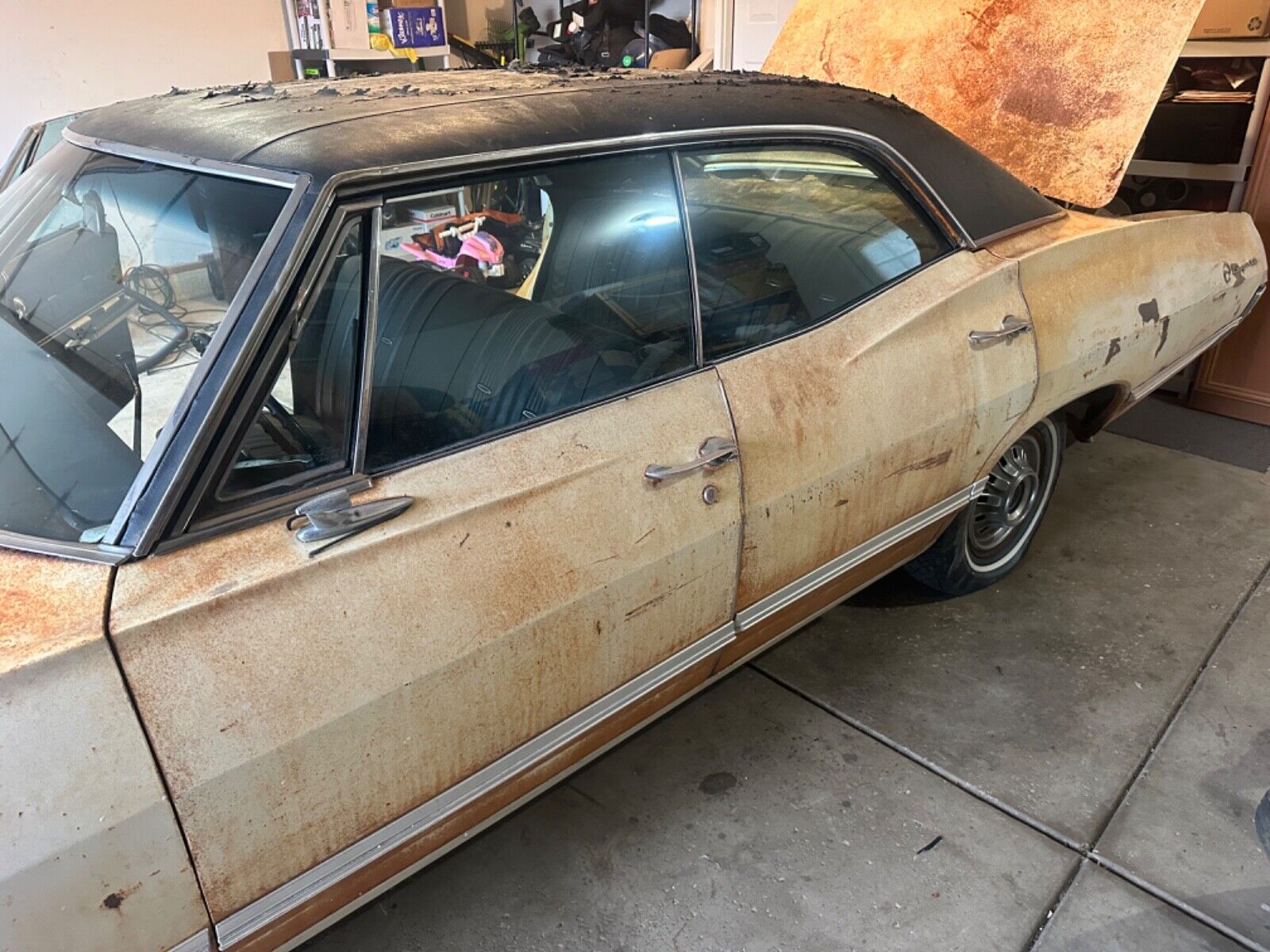 Chevrolet-Impala-1967-Sedan-30