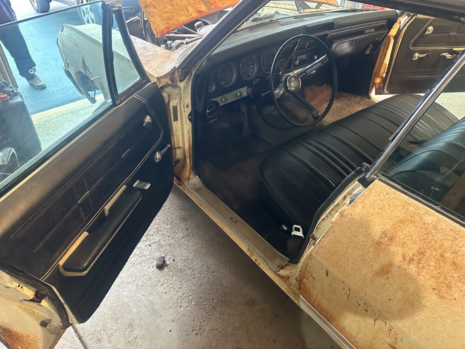 Chevrolet-Impala-1967-Sedan-31