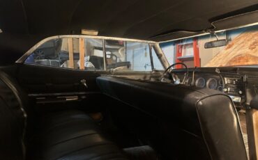 Chevrolet-Impala-1967-Sedan-35