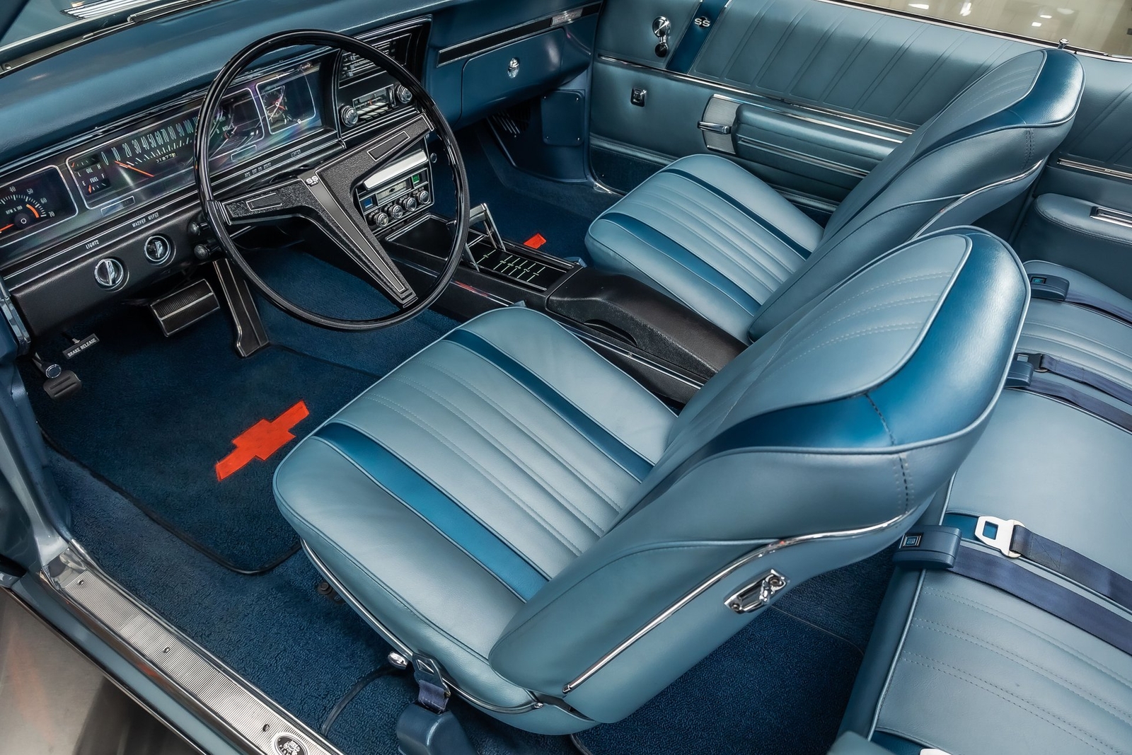 Chevrolet-Impala-1968-Convertible-2