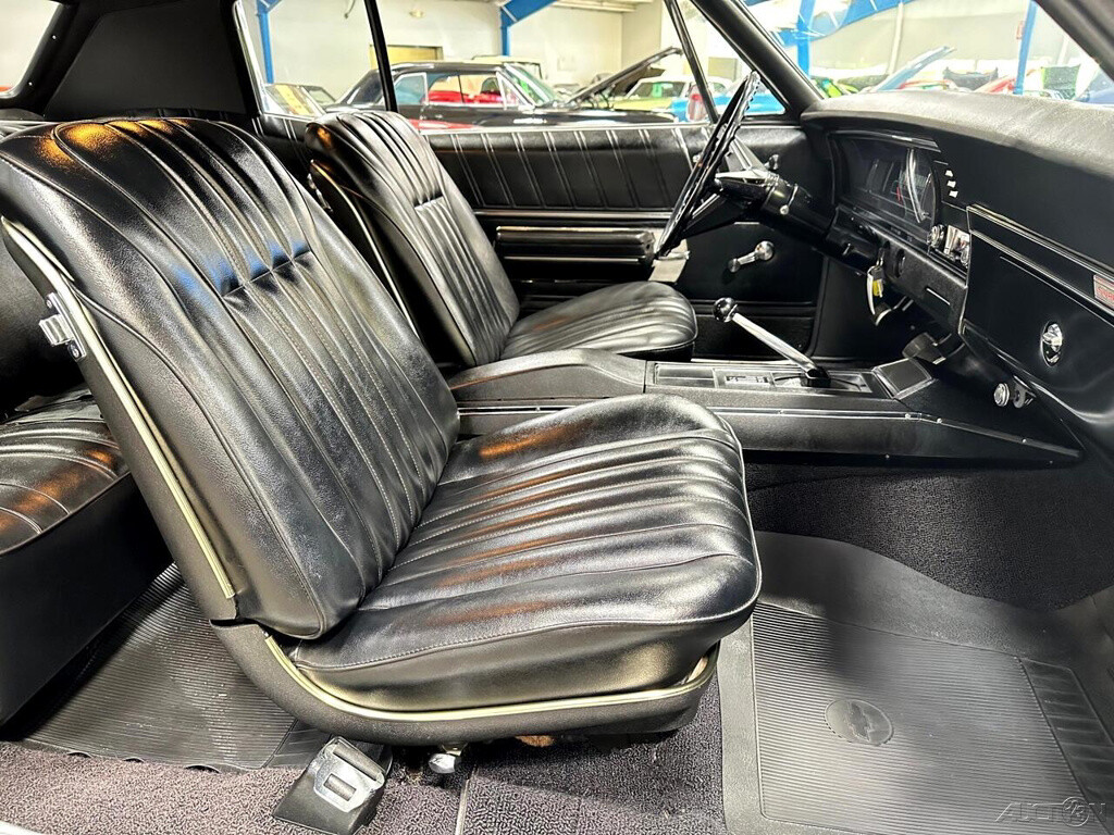 Chevrolet-Impala-1968-Other-17
