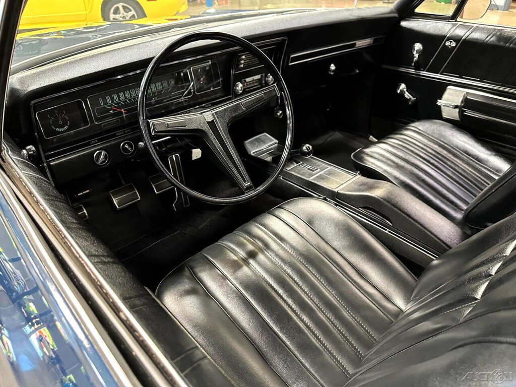 Chevrolet-Impala-1968-Other-9