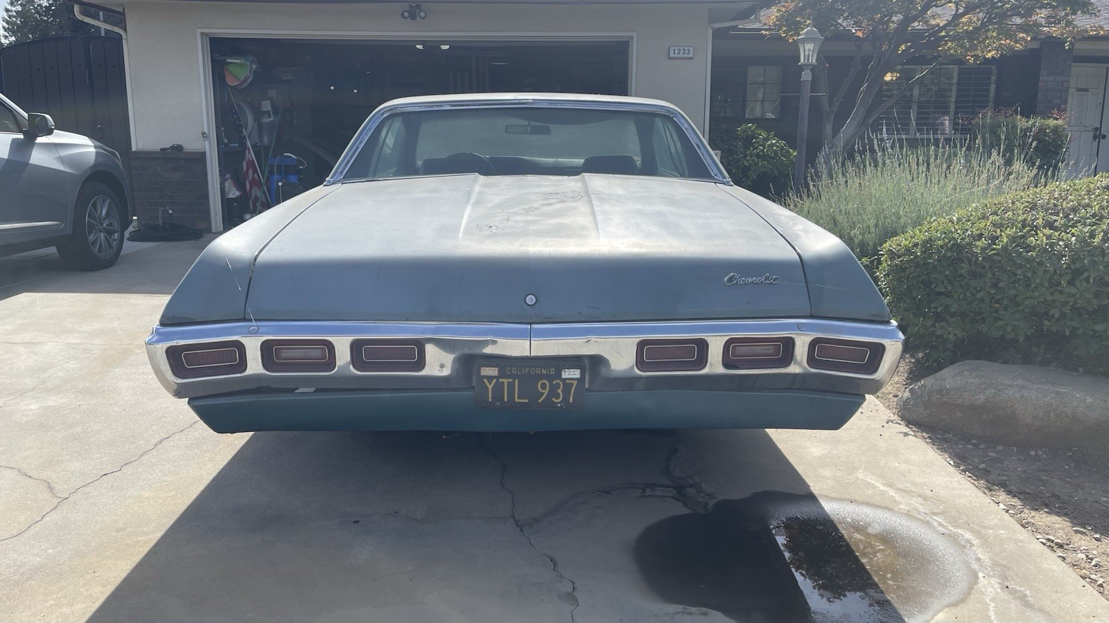 Chevrolet-Impala-1969-Coupe-12