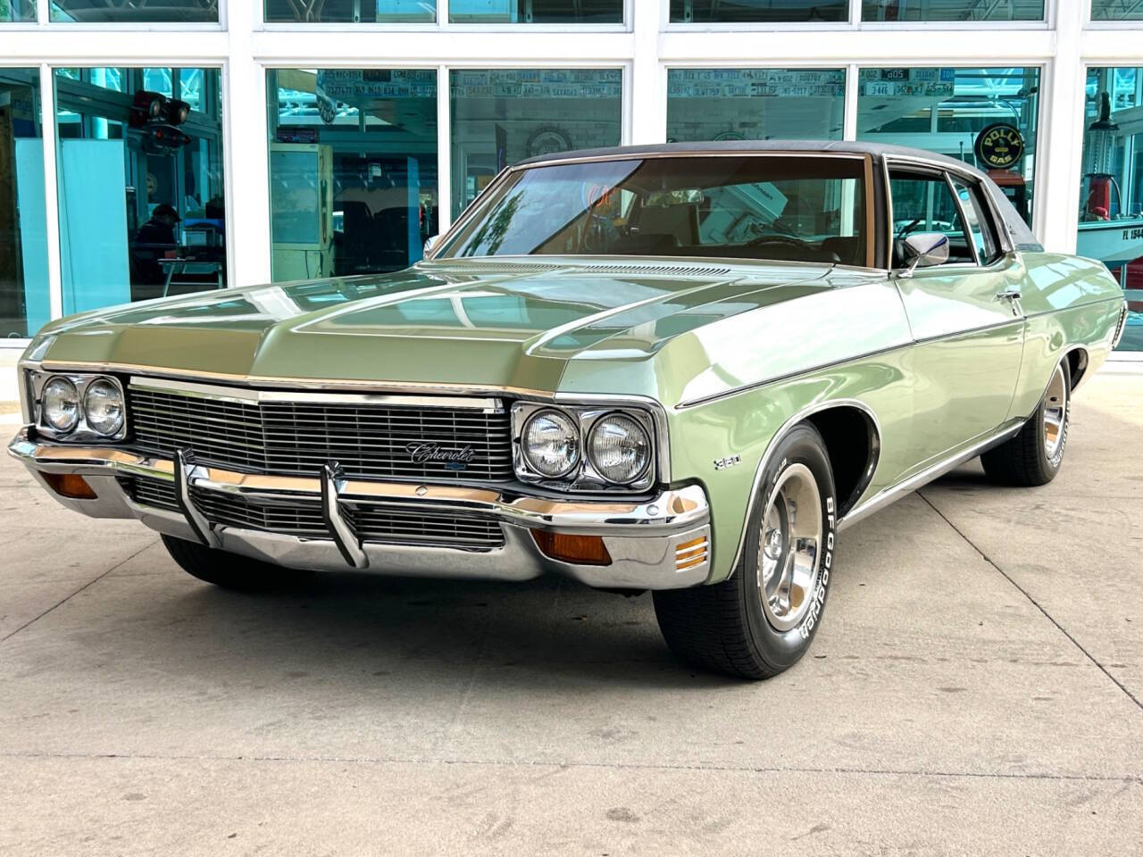 Chevrolet-Impala-1970-Coupe
