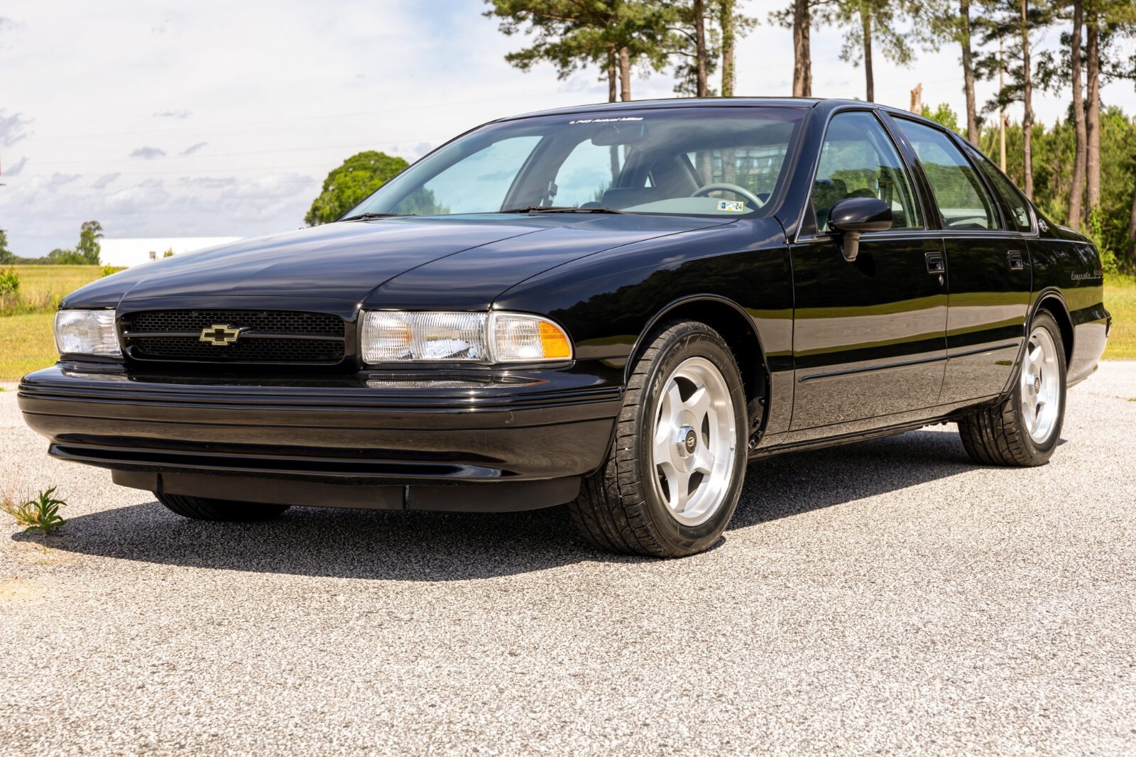 Chevrolet-Impala-1994-Sedan-12