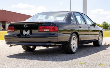 Chevrolet-Impala-1994-Sedan-13