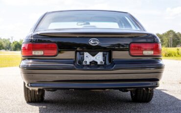 Chevrolet-Impala-1994-Sedan-2