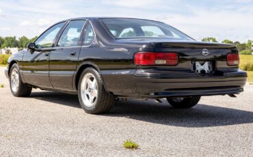 Chevrolet-Impala-1994-Sedan-3