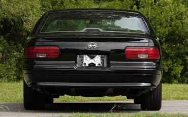 Chevrolet-Impala-1994-Sedan-5