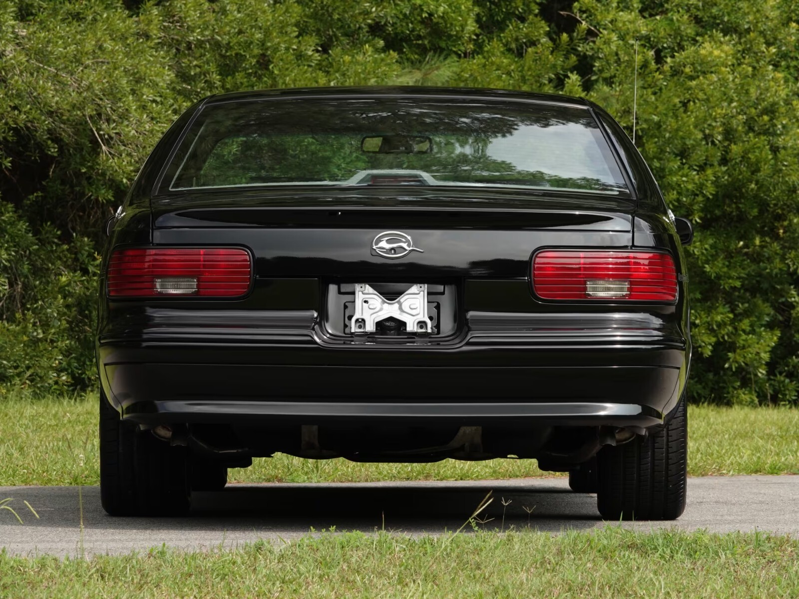 Chevrolet-Impala-1994-Sedan-5