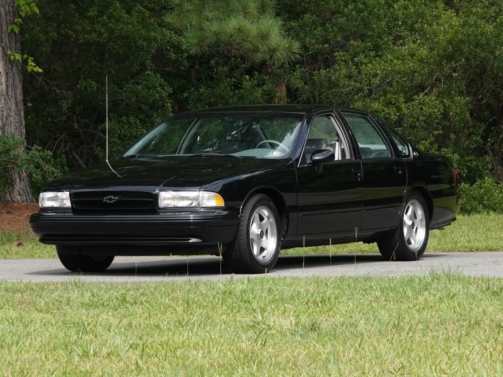 Chevrolet-Impala-1994-Sedan-6