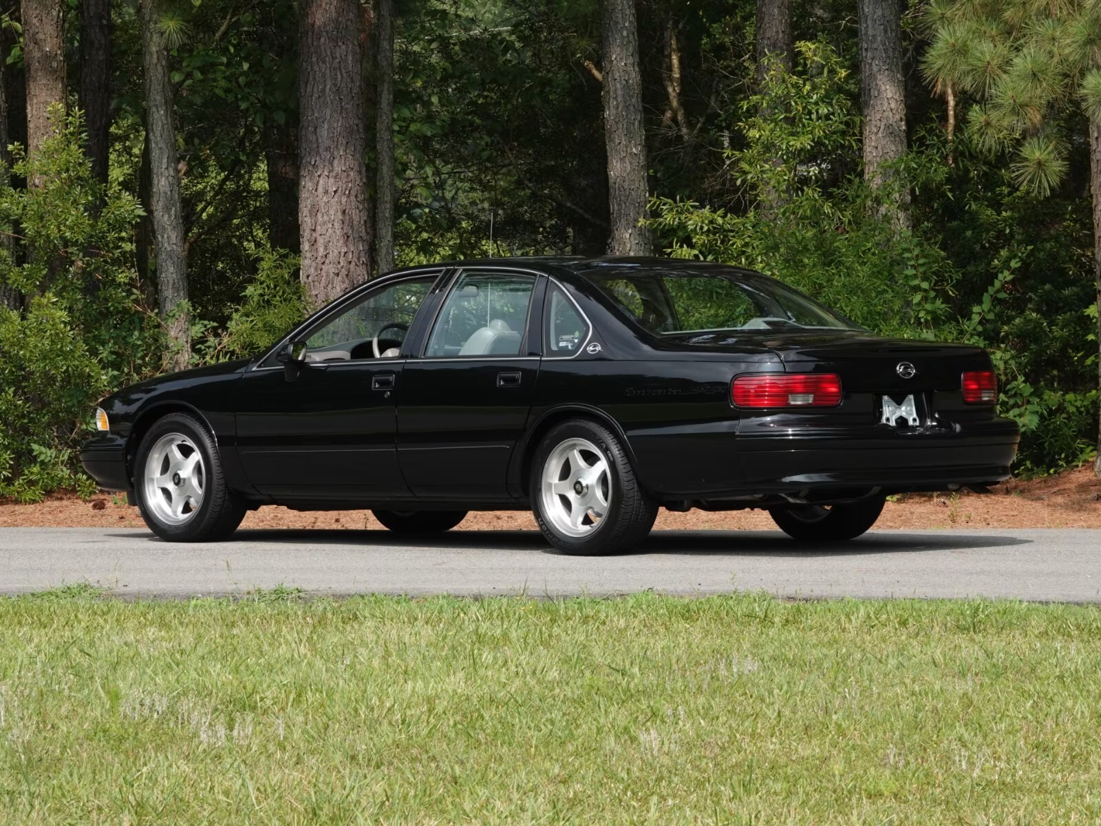 Chevrolet-Impala-1994-Sedan-8